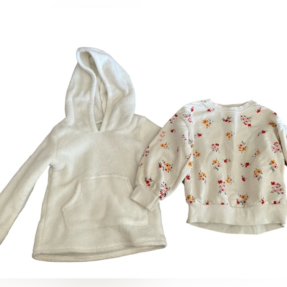 Bundle of 2 girls sweaters 3T - Picture 1 of 5